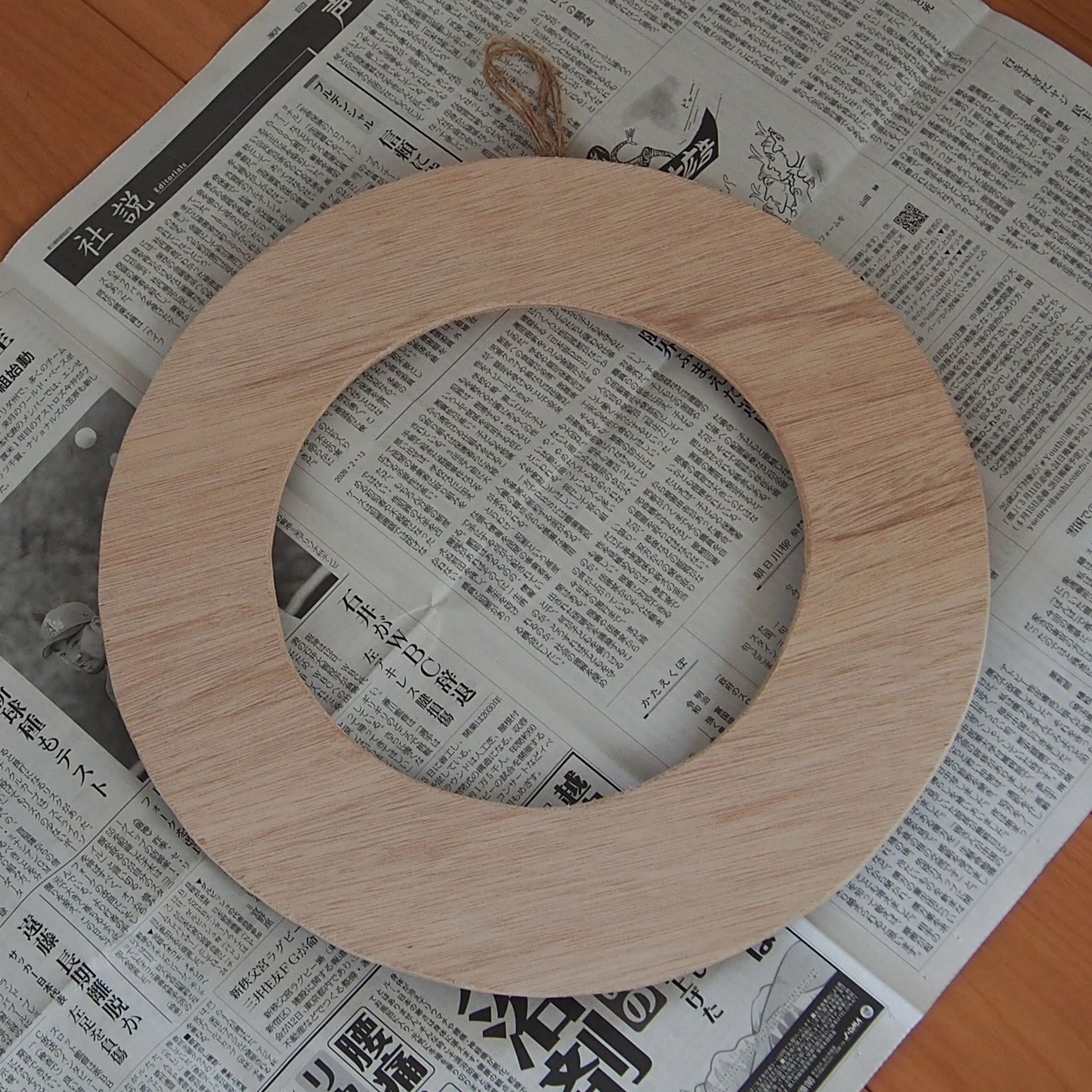 いつものようにベニヤ板をカットしてベースを作ります