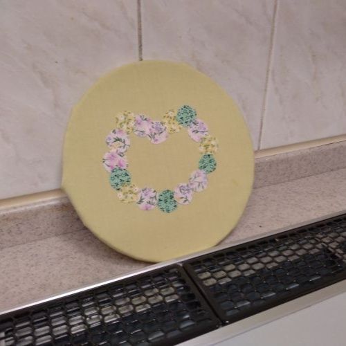 鍋敷きを春カラーにチェンジ！