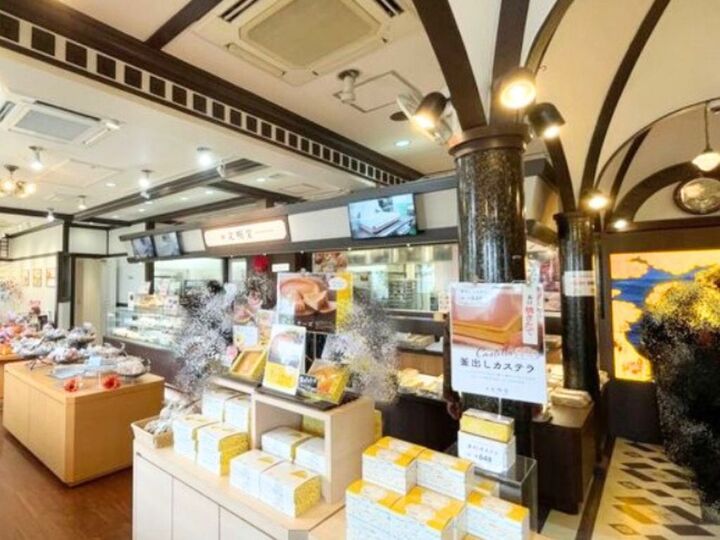"できたて"カステラが味わえる!?『文明堂』の工場直売店に潜入。ここでしか買えないお得なスイーツも!