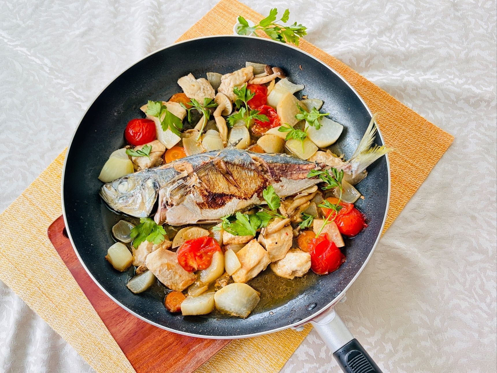 「あじのアクアパッツァ」〜便利な鱗取り方付き〜