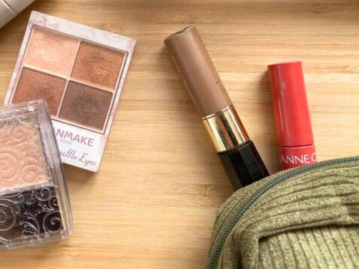 そのマスカラ、まだ使ってるの?意外と知らない化粧品の『使用期限』。今すぐチェック!