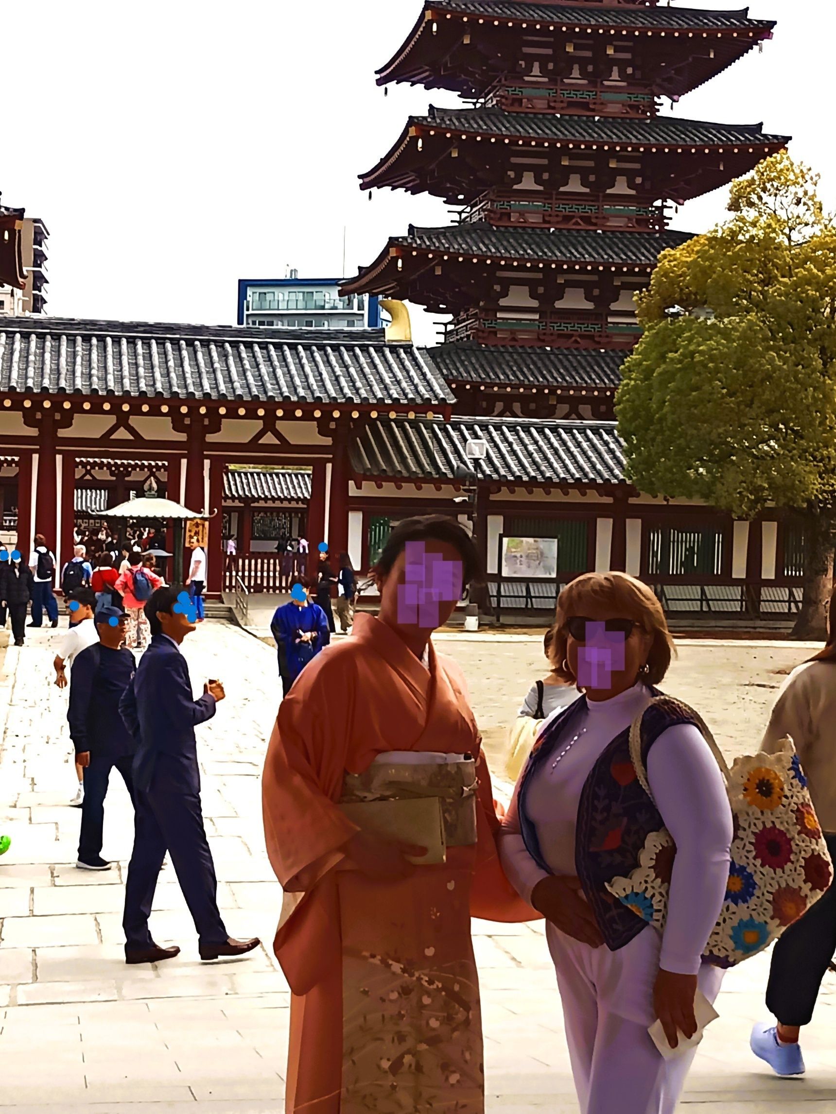 そんなこともあるけど、今日お家に眠っていた着物を着て、桜の下で過ごすことができた…