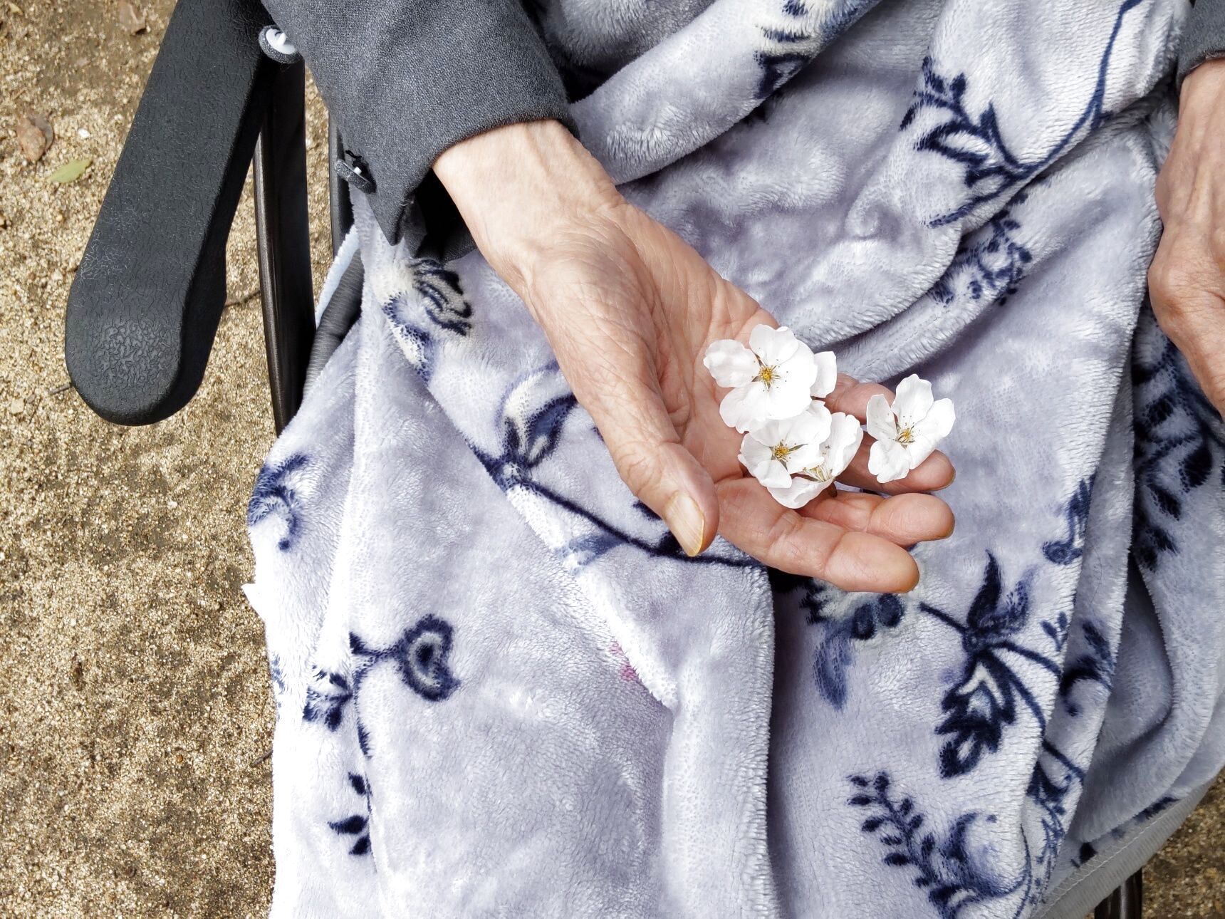 この日1日、母のぬくもりや導きも感じながら、時間を越えて喜びを分かち合っているような、夢のような、かけがえのないひとときでした。