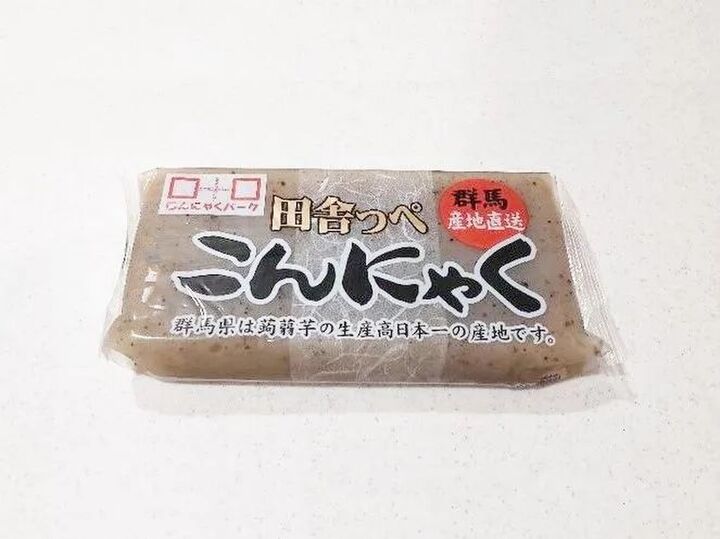 こんにゃくをギュッと絞ると…まるでお肉に!?噂の裏ワザを試してみたら、超絶美味だった。