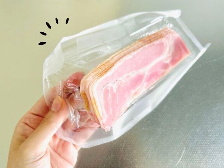 使いかけの『ベーコン』そのままラップで包んじゃダメ!この方法で保存が断然ラクになります♪