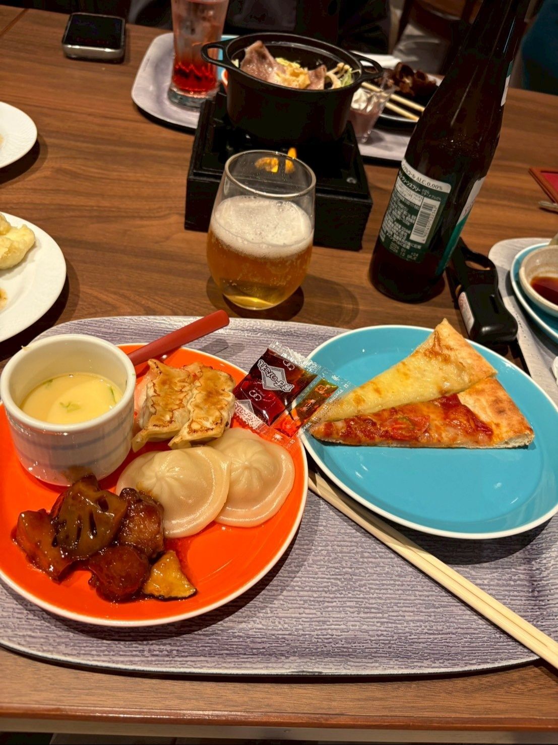 夕食は和洋中イタリア料理、すべて美味しく、コンロで湯葉鍋もありました。