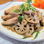 【砂糖、みりん不使用】新たまねぎとれんこんと鶏手羽中の照り煮