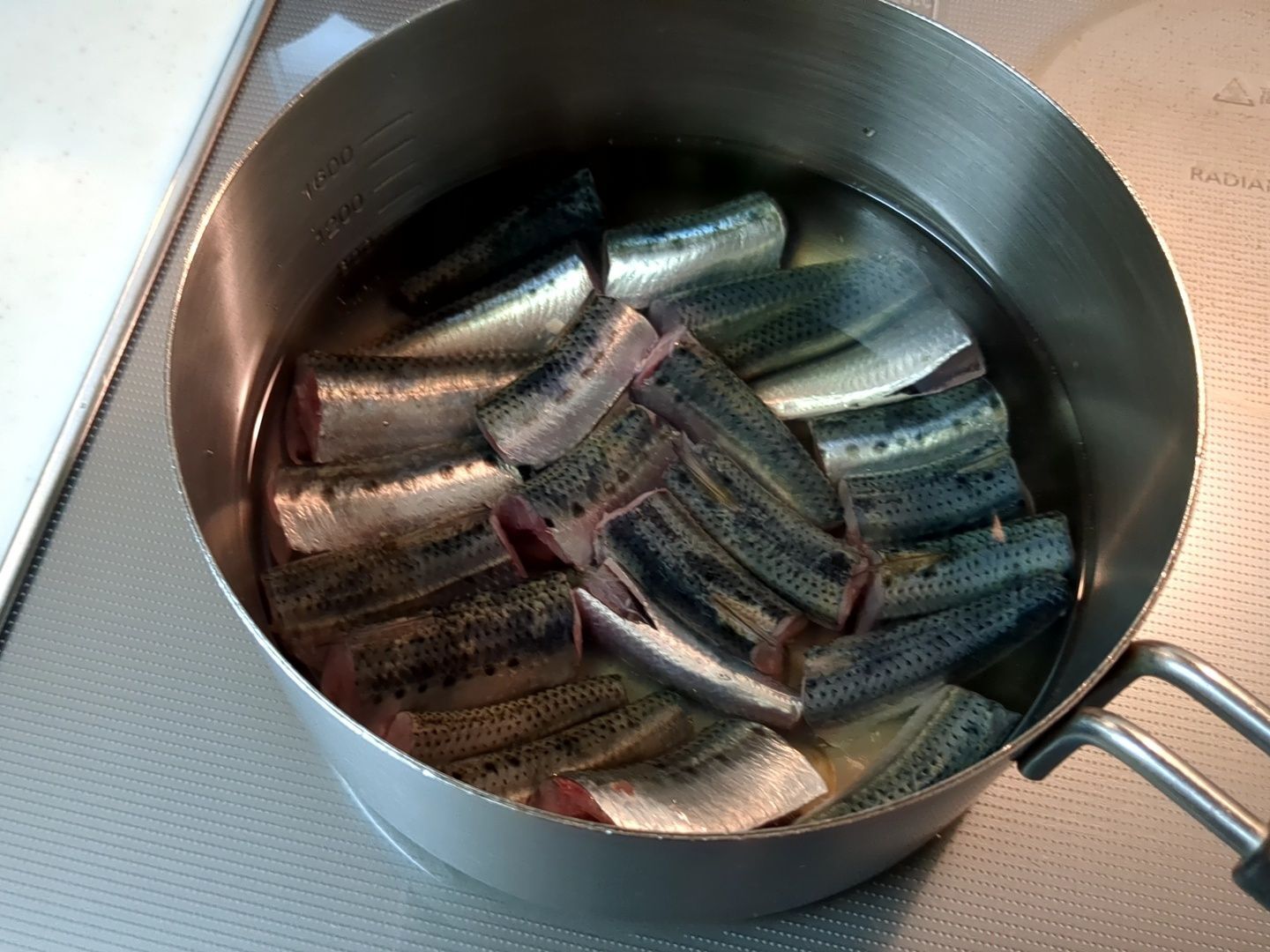 下茹でします。