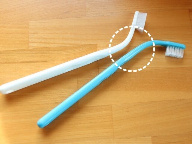 歯ブラシを“ぐにゃん”と曲げる方法！そのまま捨てるの待って。お掃除グッズとして活用♪