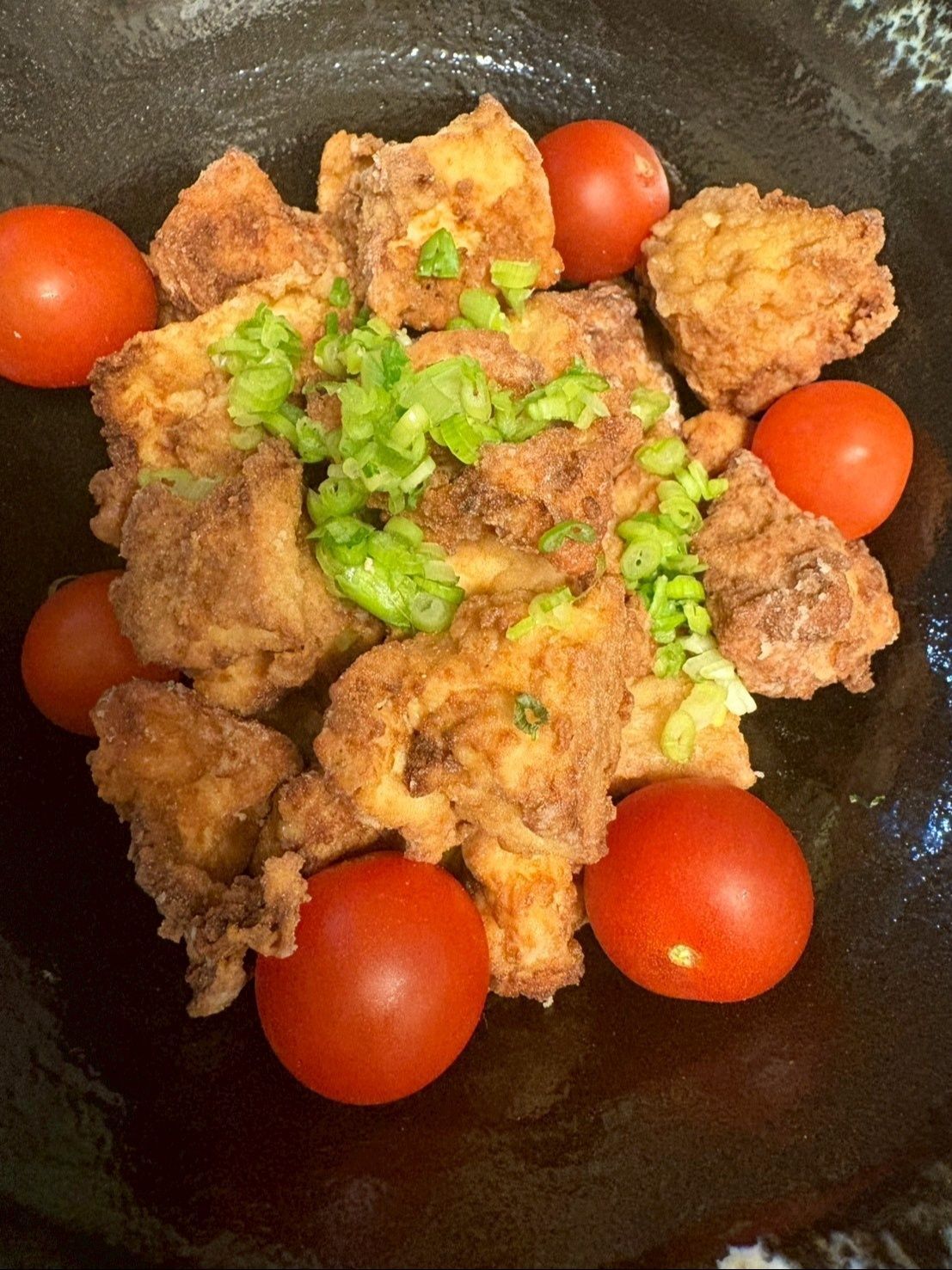 彩りにネギとトマトを飾りました！