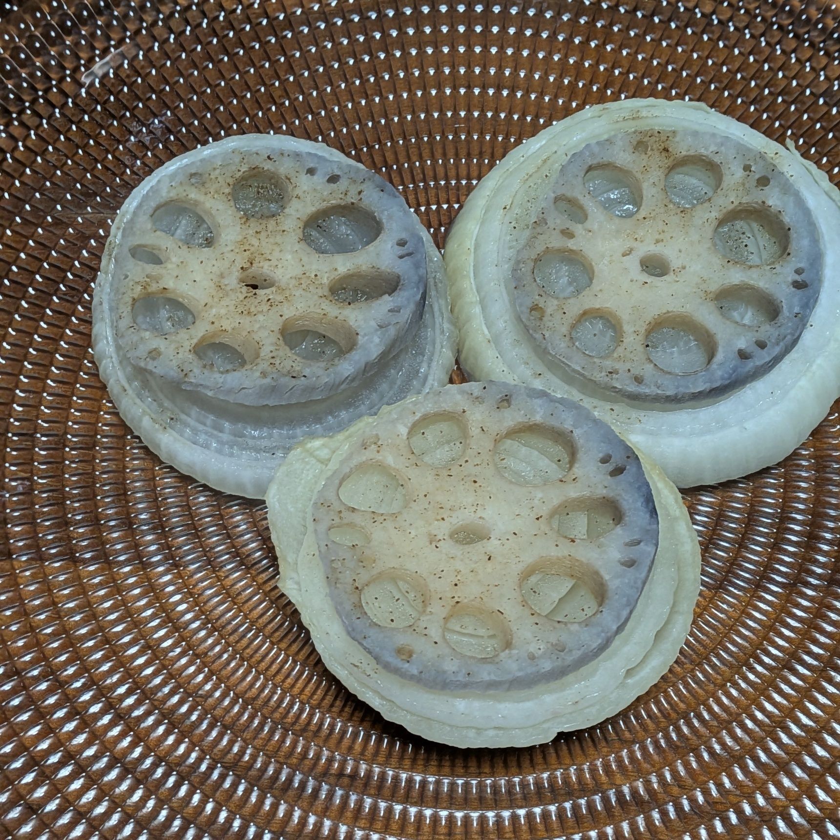 5、器に3切れ取り出す。