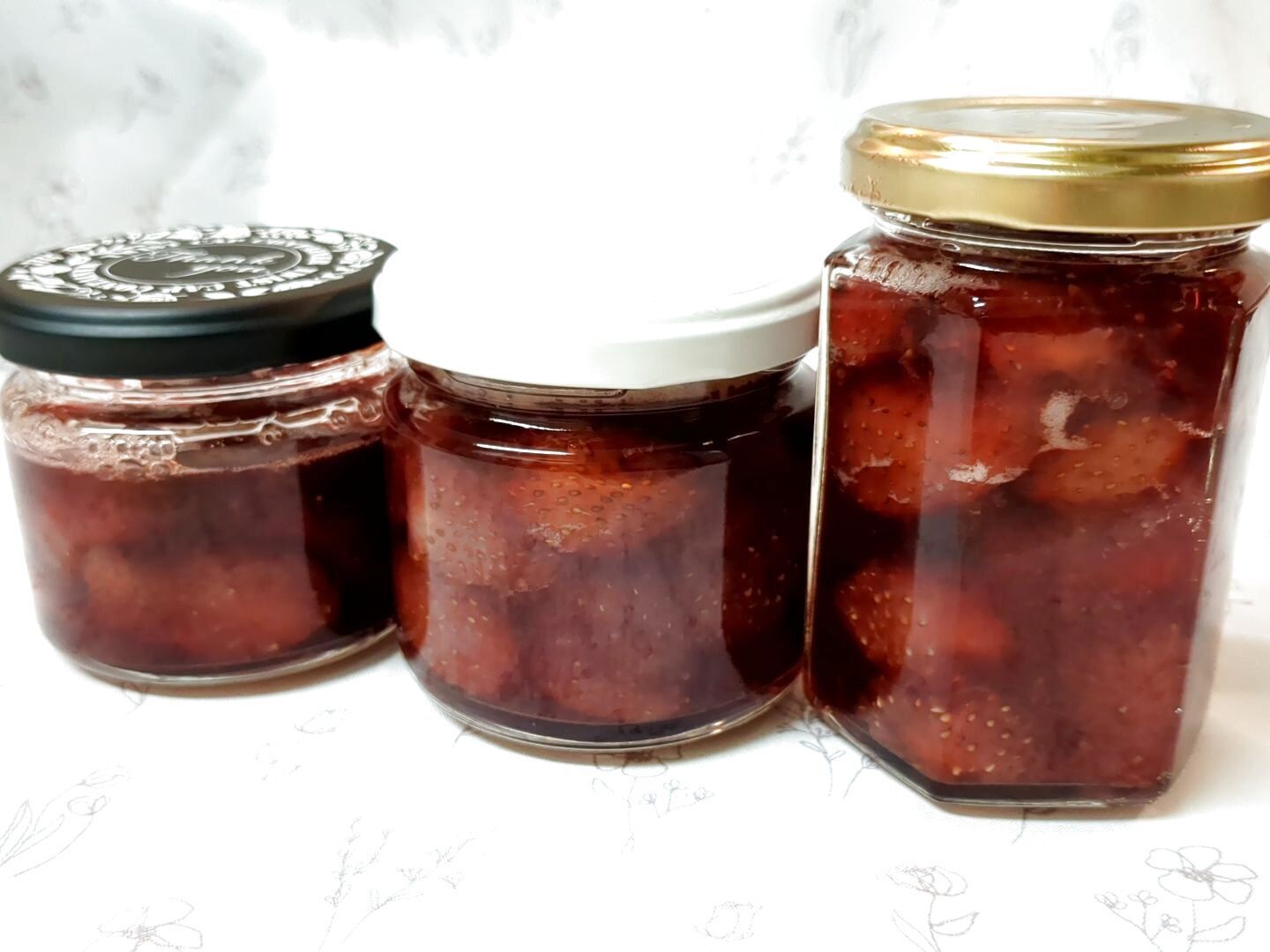 果肉ごろっと苺ジャム【甘さ控えめ！！】