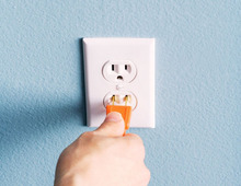 貯金ゼロから1500万円貯めた人の『電気代節約テク』3つ。これが地味に効くんです！