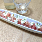 美味し〜い！モッツァレラとトマトのサラダ