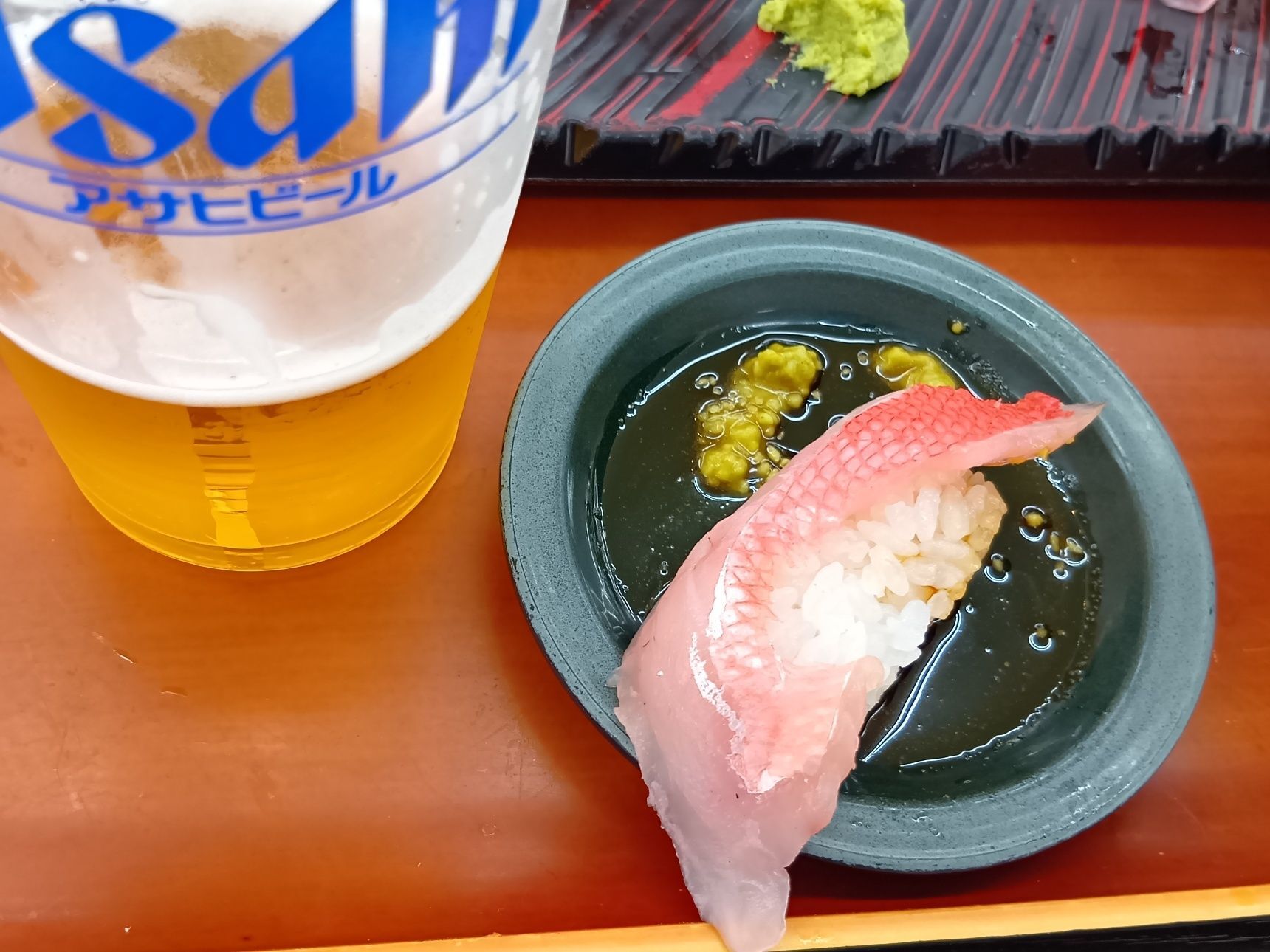 話は戻りますが、じっくり1個づつ堪能～！こちらは、『キンメ』です！