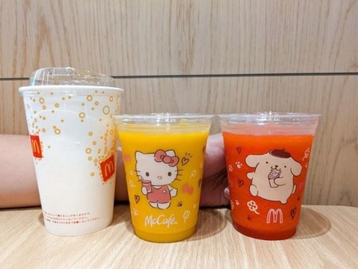 【マクドナルド】マックに甘いの飲みに行こか？？