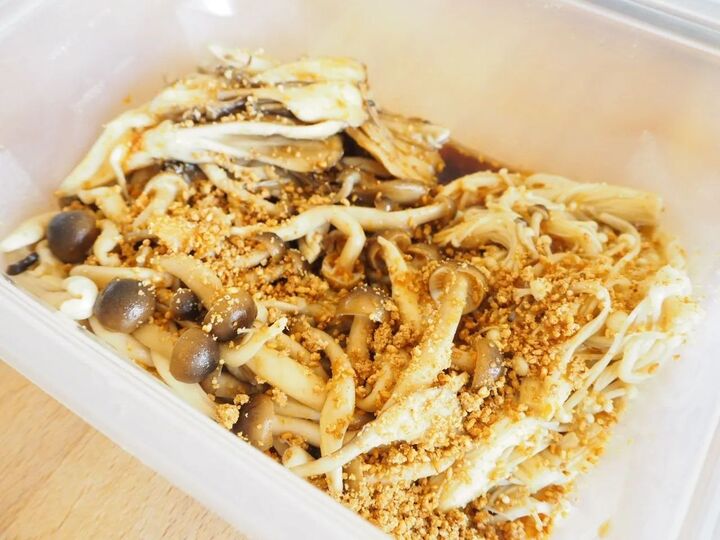 きのこは“焼いて漬ける”が大正解!3種ミックスで〈おいしさ爆発♡〉ご飯が止まらない沼レシピ登場