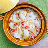 【新玉ねぎとベーコンの土鍋ごはん】便利な野菜だし使用！