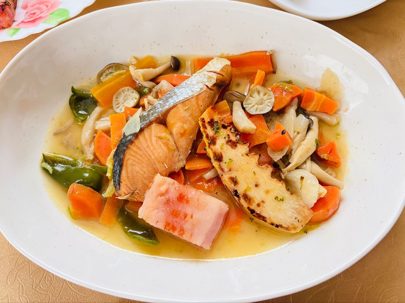 濃厚！塩鮭ブイヤベース