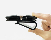 【セリア】車の中で大活躍する110円グッズ登場♡驚きのダブル仕様！？くるっと回転でコスパも抜群