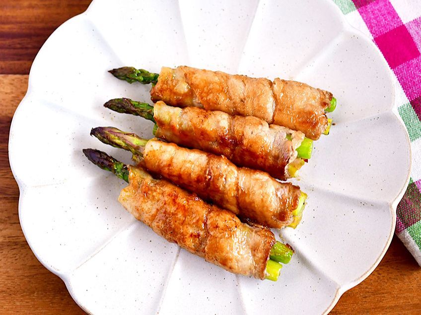 【アスパラ豚肉巻き】便利な野菜だし使用！