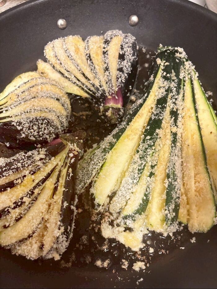 ズッキーニとナスの1本まんま焼き！