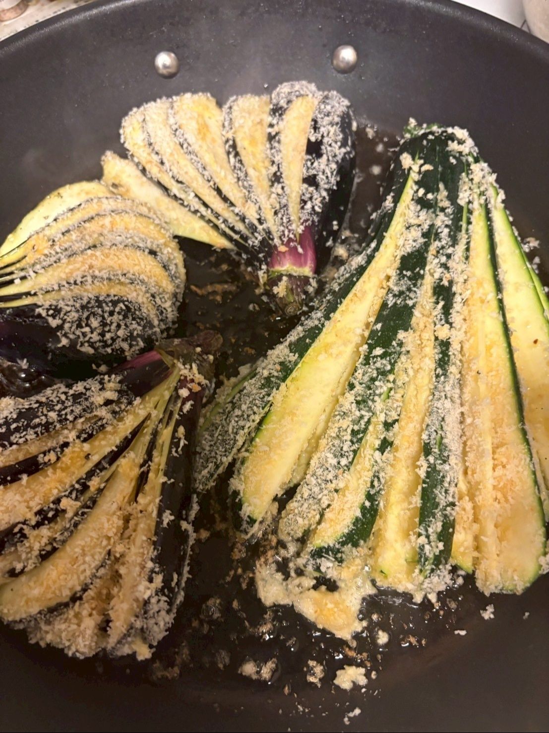 オリーブオイルで両面を焼きました。