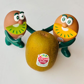 グリーン、ゴールドだけじゃない！「ルビーレッドだってよ！洒落てるー」【アキラでもタマキでもない】