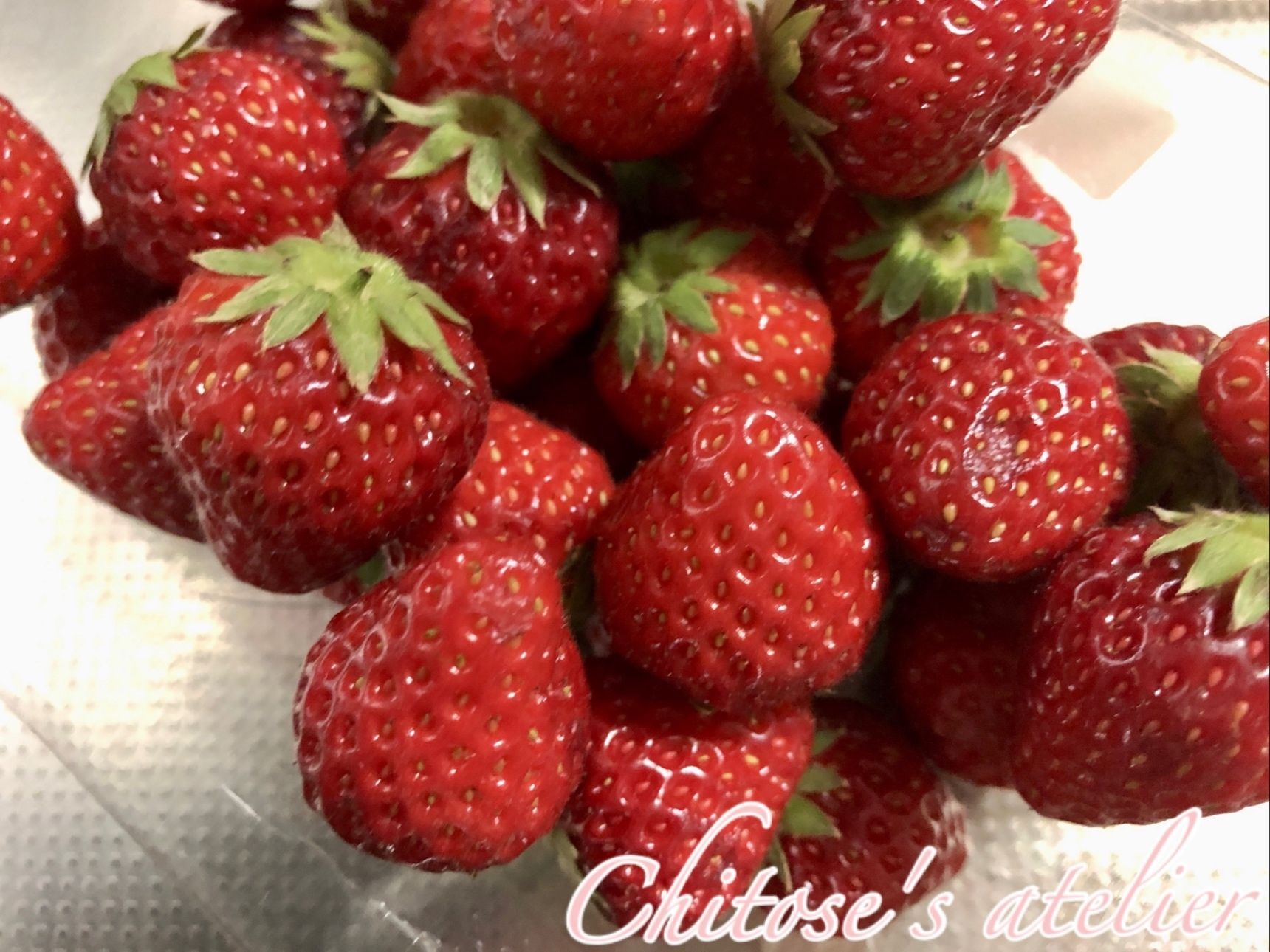 いちごのへた取り、フォークじゃなくて、使わなくなったあの台所アイテムも使えちゃった！