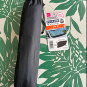 ダイソーのパッと開くだけで設置、車の「日差し対策」