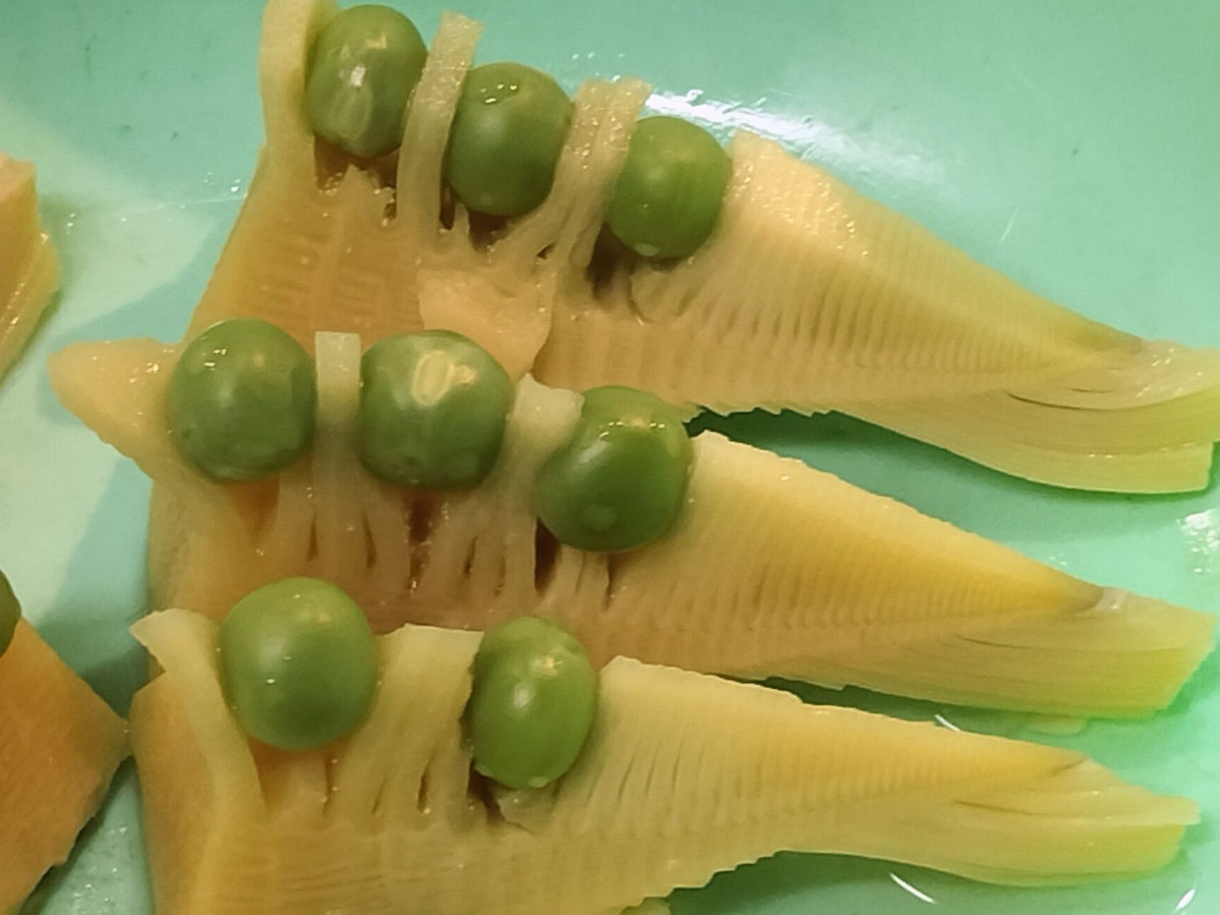 季節限定定食！美しくて美味しい！グリンピースとたけのこで3品！グリンピースご飯と天ぷら！