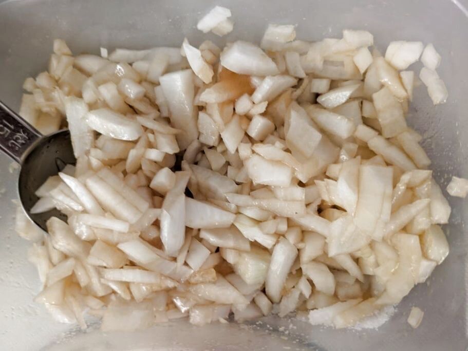 容器に入れ調味料と合わせる。