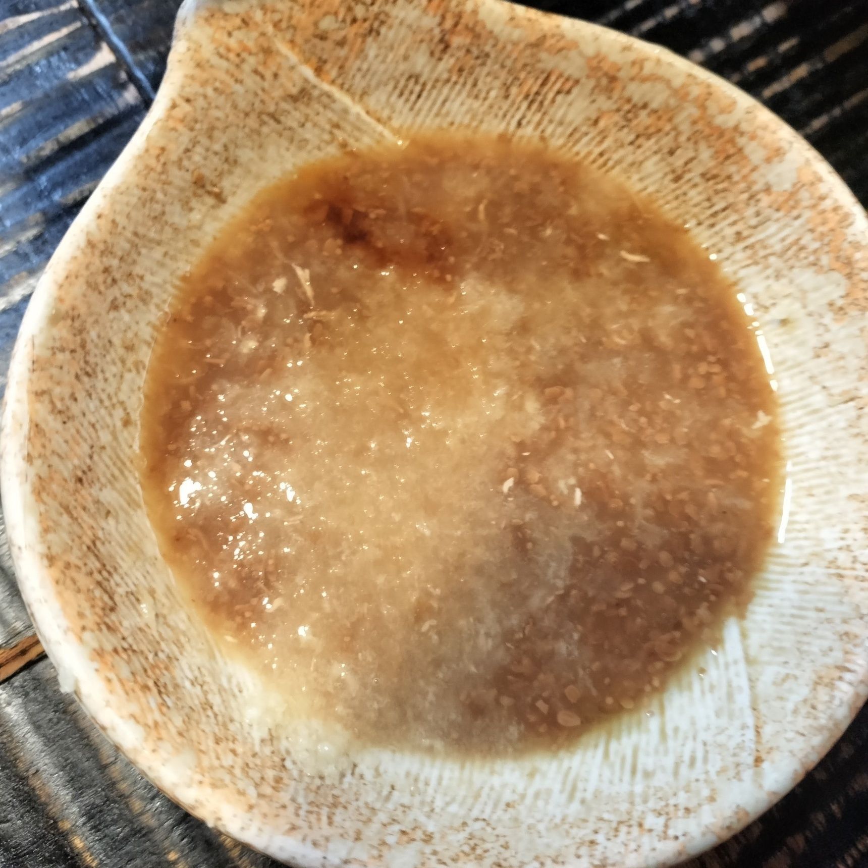 2、ごまポン酢に、材料●を加えて混ぜて、タレを作る