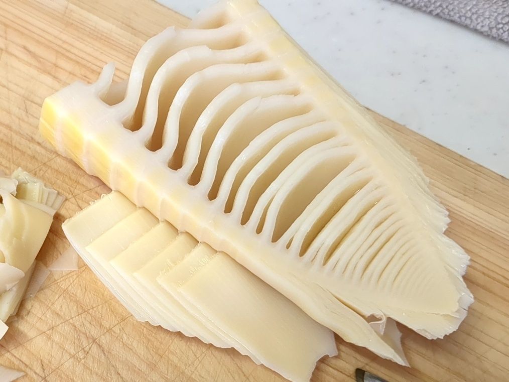 茹でてみませんか？【タケノコのアク抜き】