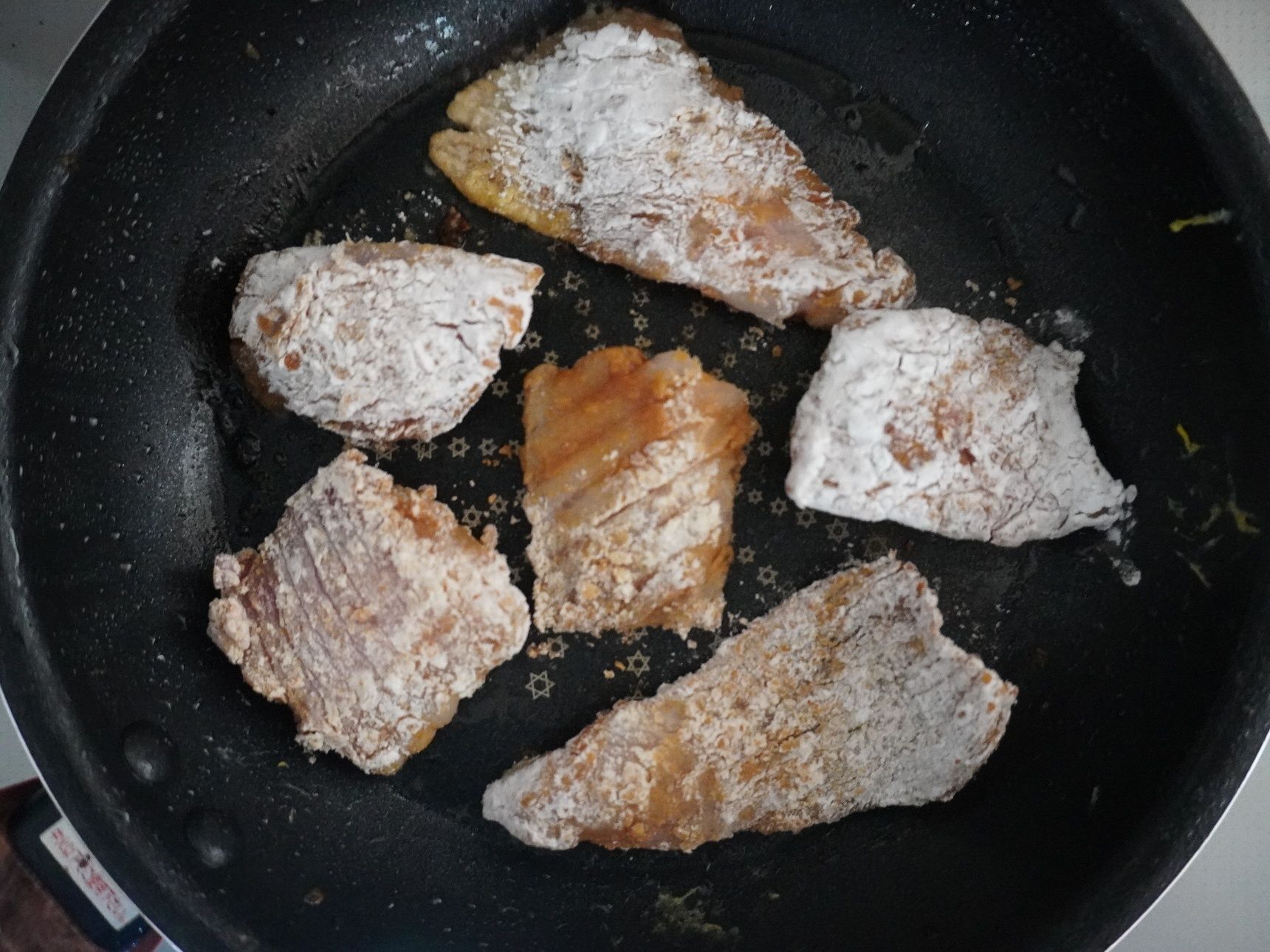 かすべを揚げる