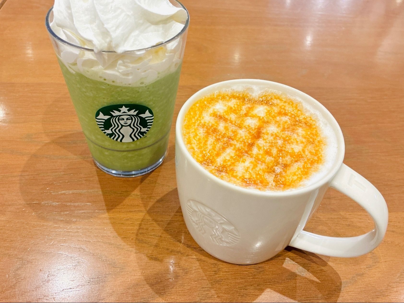 【賛否両論のリニューアル】スタバの『新キャラメルマキアート』ホットを飲んでみた感想