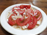【簡単レシピ】新玉ねぎとトマトのサラダ