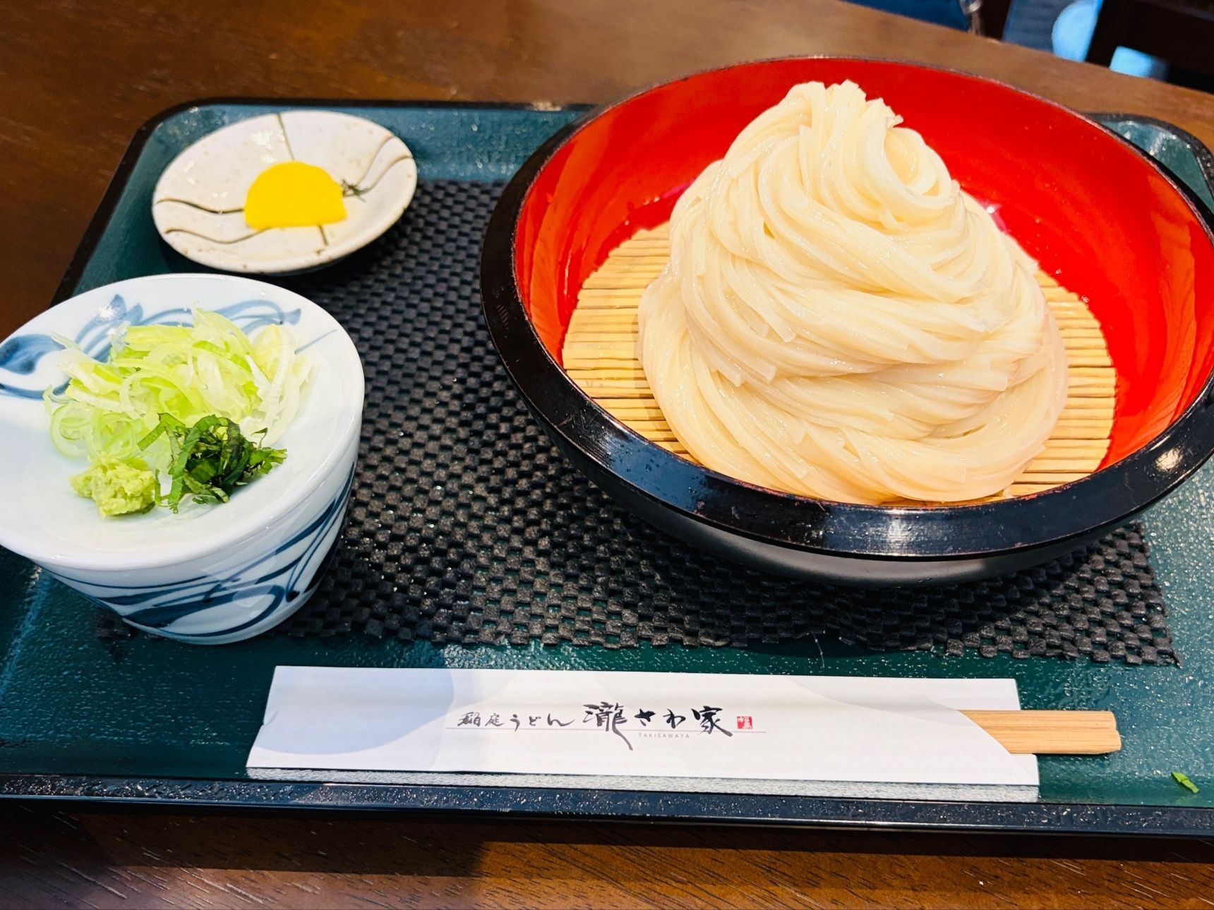 ミシュラン・ビブグルマン掲載店!艶々マウンテンうどん