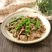 材料4つで完成！「豚肉とスナップエンドウのマヨ醤油炒め」