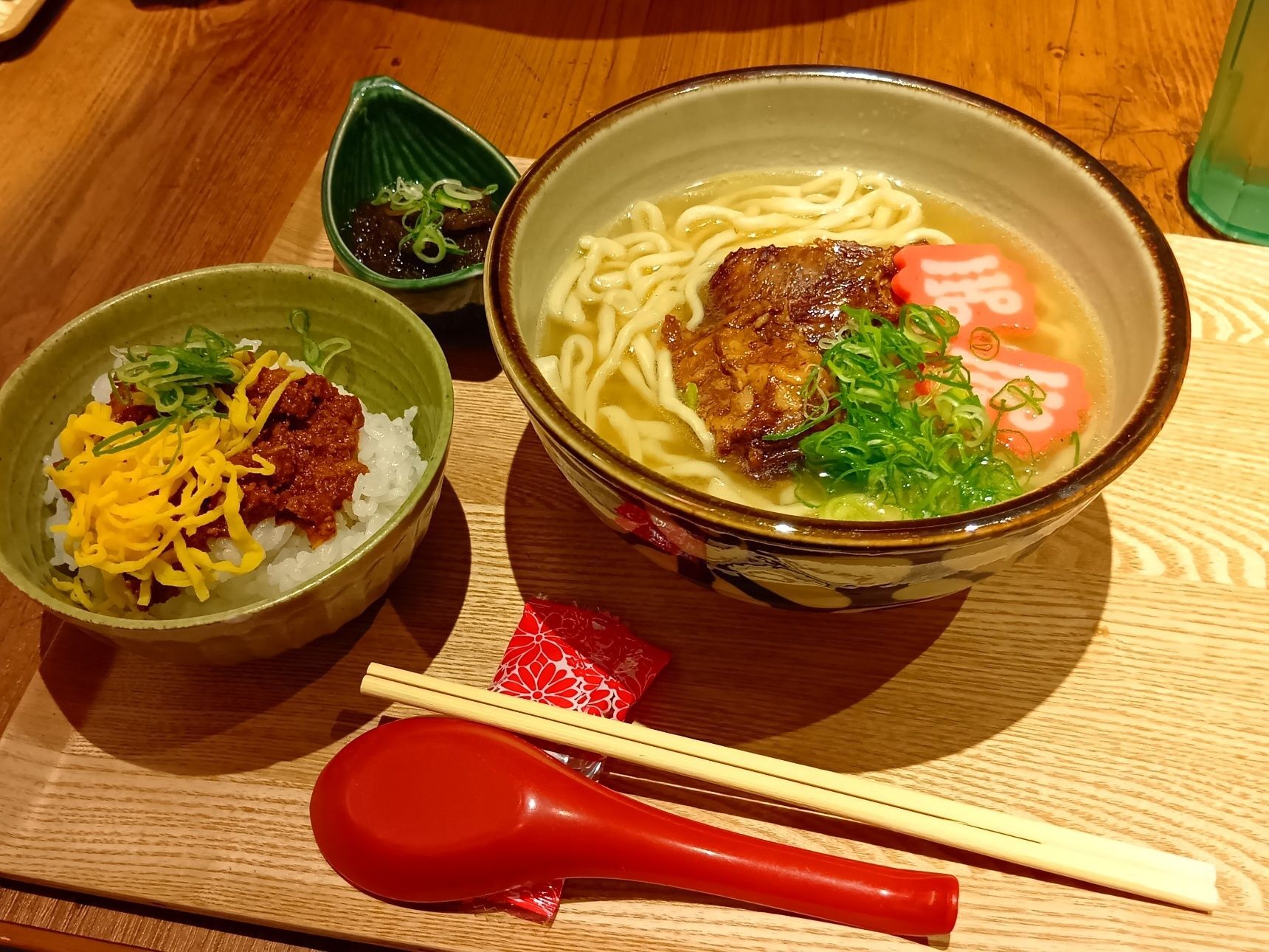 さくっと沖縄ごはん！ランチセット注文！「沖縄酒場ハイサイ バルチ」で出会った絶品ソーキそばリピ決定！
