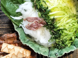 コク旨塩酢ドレッシングが合う〜！新玉ねぎとレタスのサラダ！簡単ドレッシング！