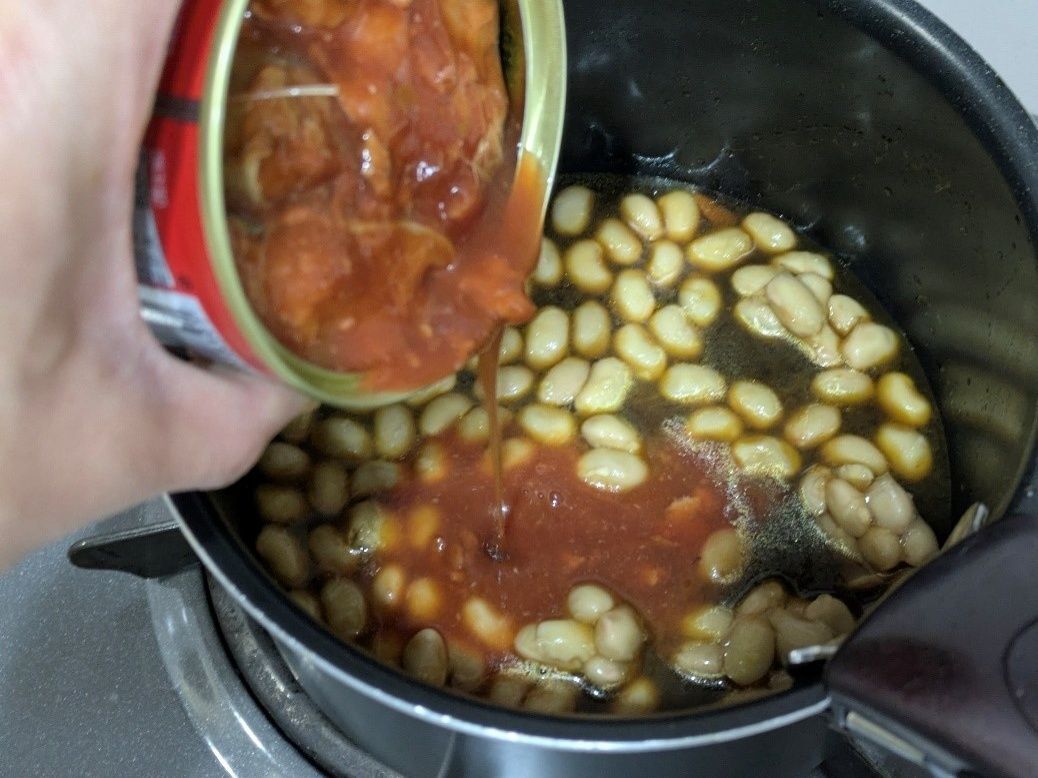 ③豆とさば缶トマト煮