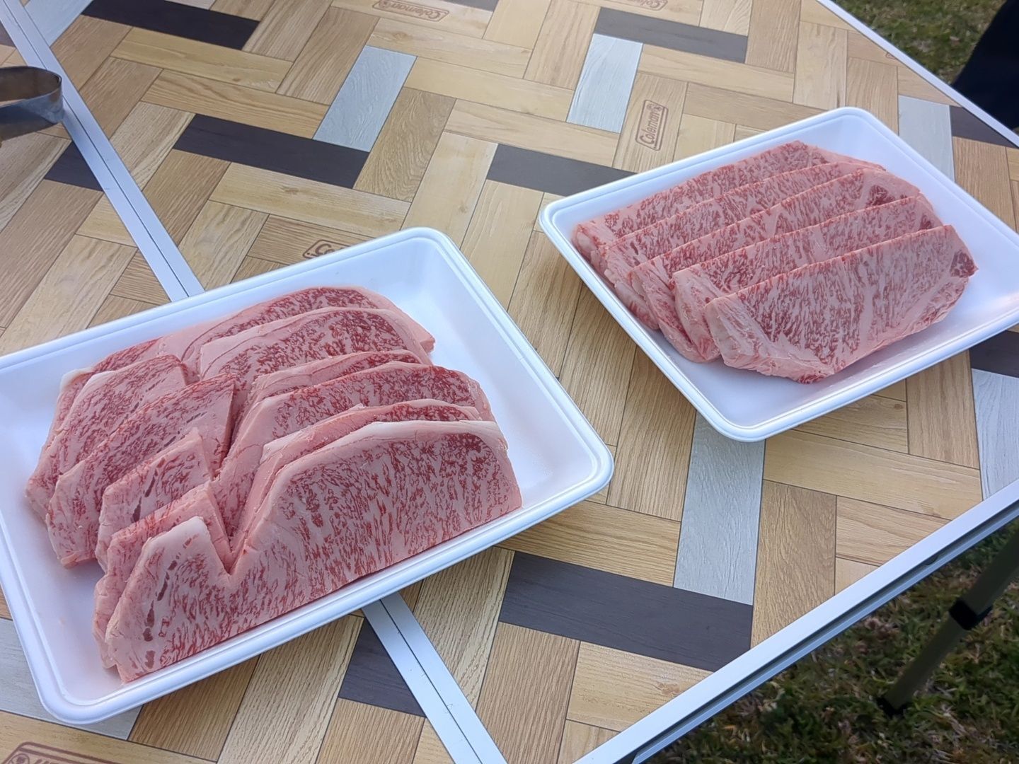 お肉を見てください！