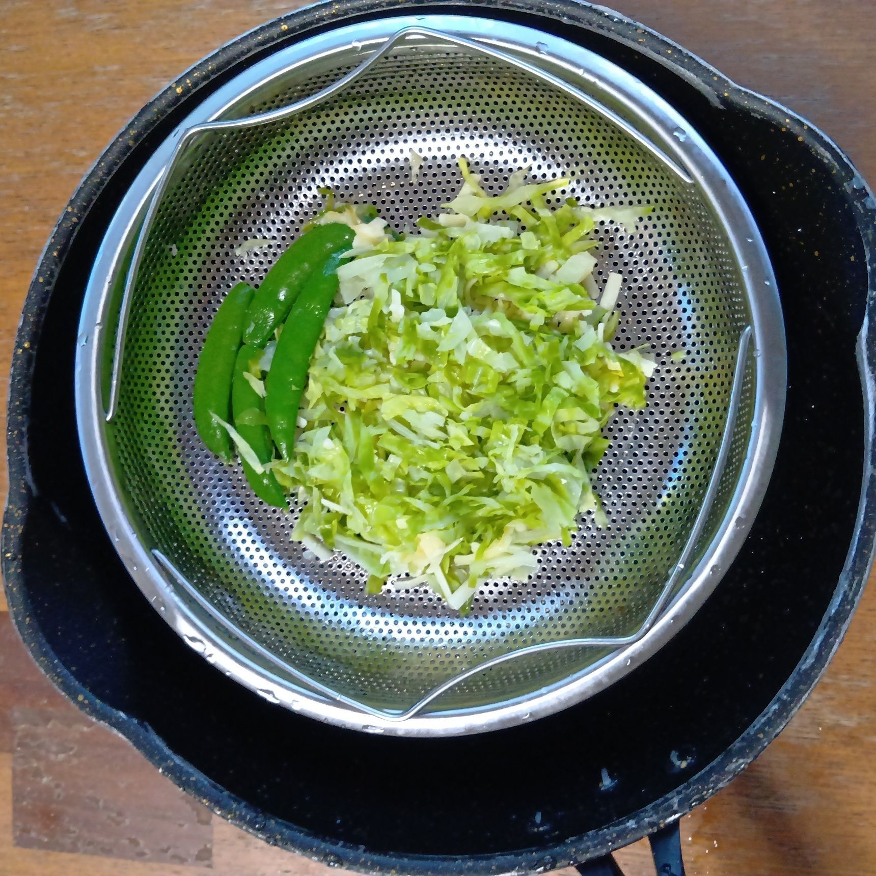 キャベツを蒸す