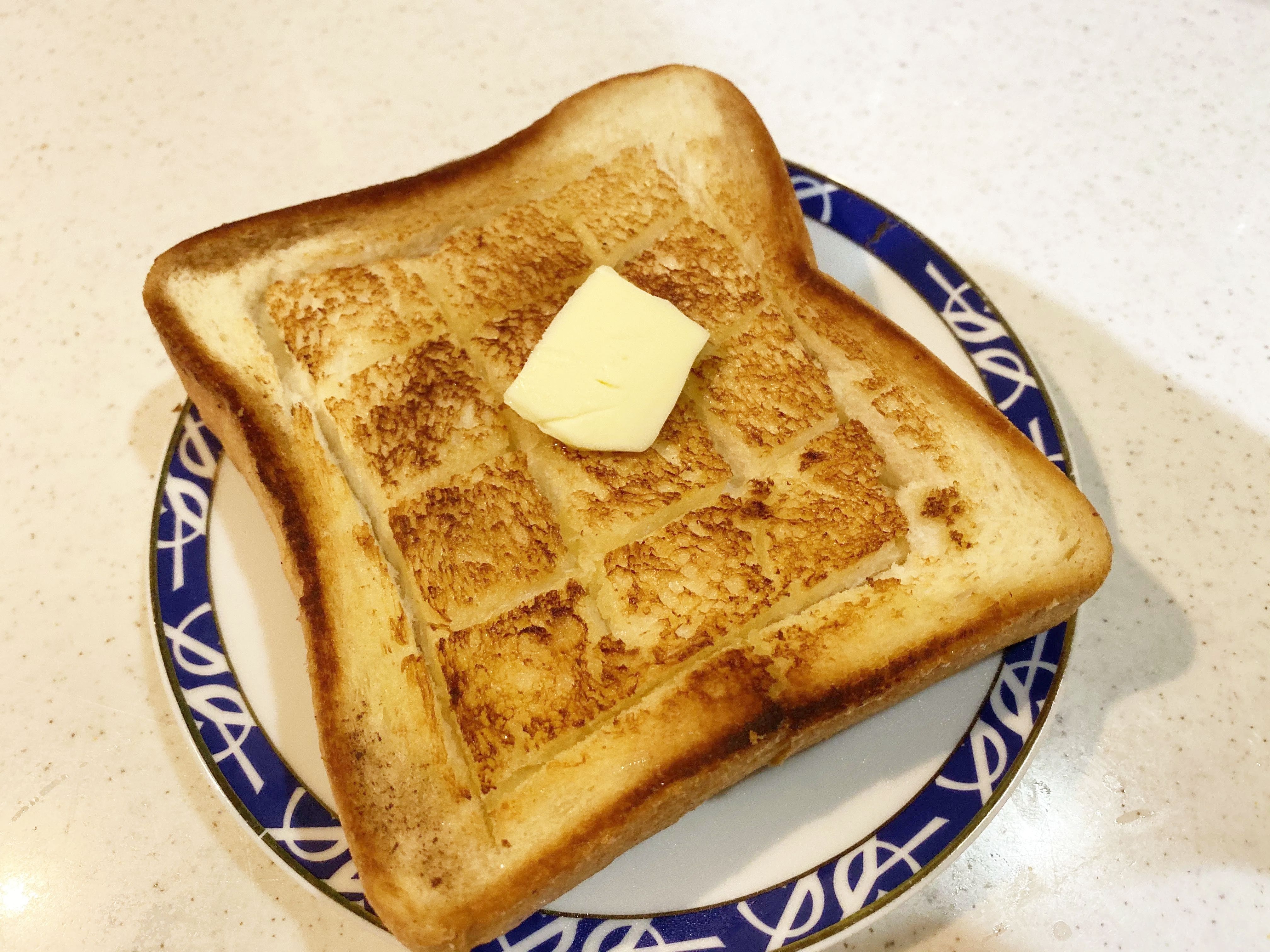 最強に美味しいトーストを作るコツとは？トースター・グリル・フライパンで比較してみた