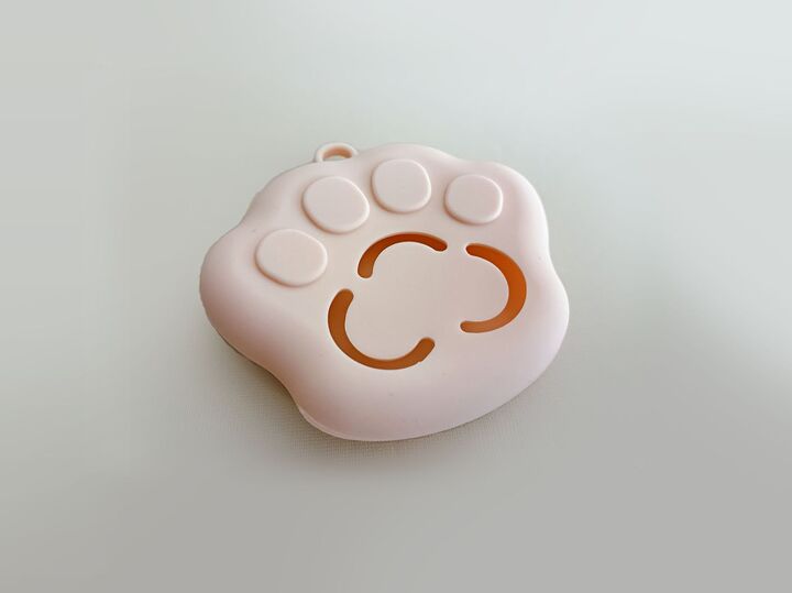 【キャンドゥ】見つけた瞬間カゴIN!『ぷにぷに肉球』が“メイク中のイライラ”を解決してくれた♡