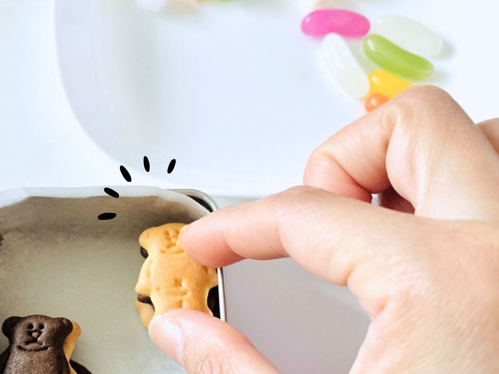 缶に詰めるだけで…かわいすぎる『スナック缶』ができちゃった！これはハマること間違いなし♡