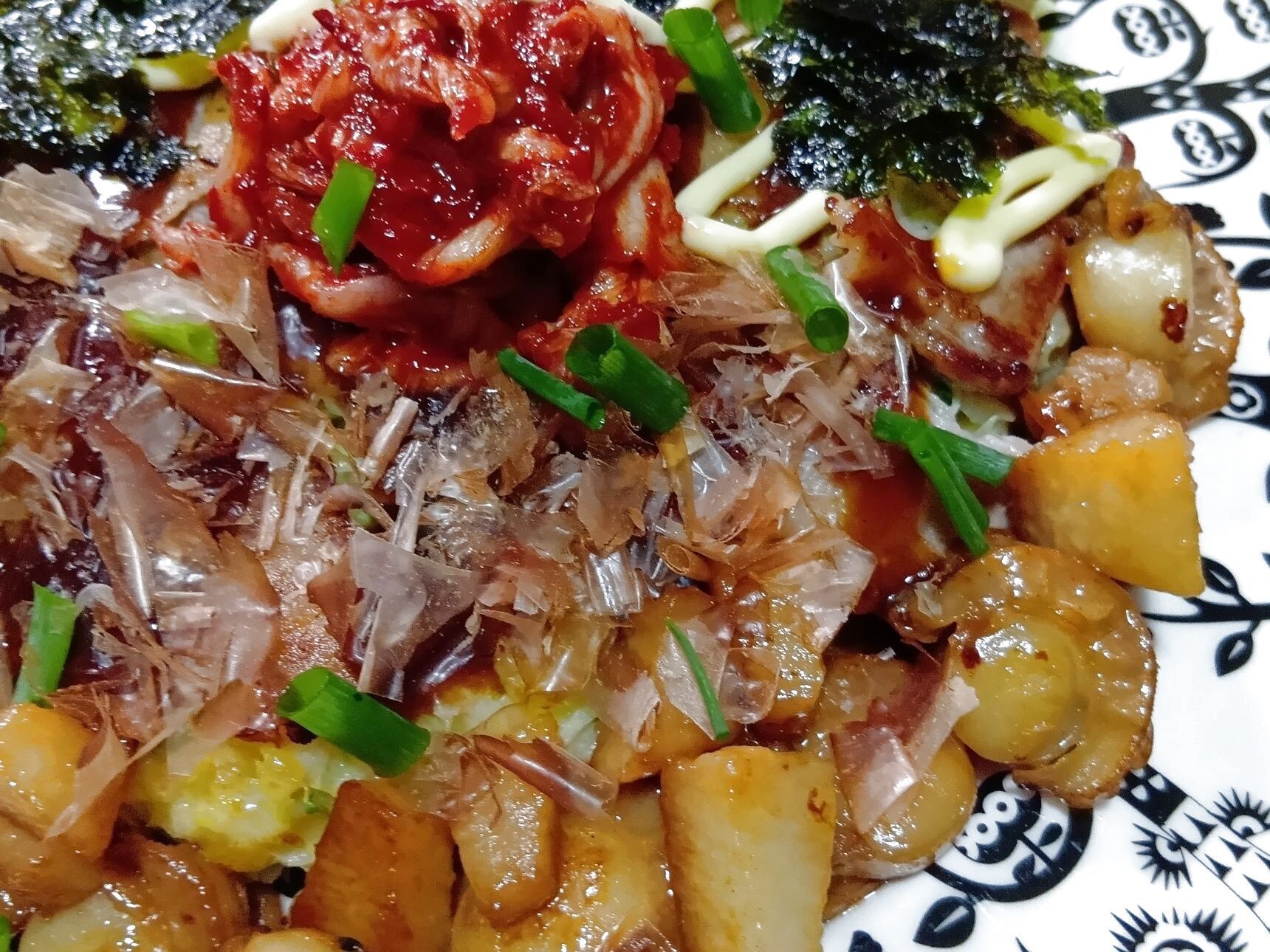 生地の中にチーズを入れるのは今回がはじめてでしたが、とても美味しく仕上がり、これからもお好み焼き作りの際に、取り入れてみたいと思いました。 素敵なアレンジになり、うれしく感じています。  