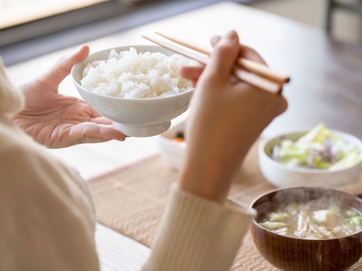 無意識でやってるかも?「食べ方のクセ」8つと好印象に見せるコツ!