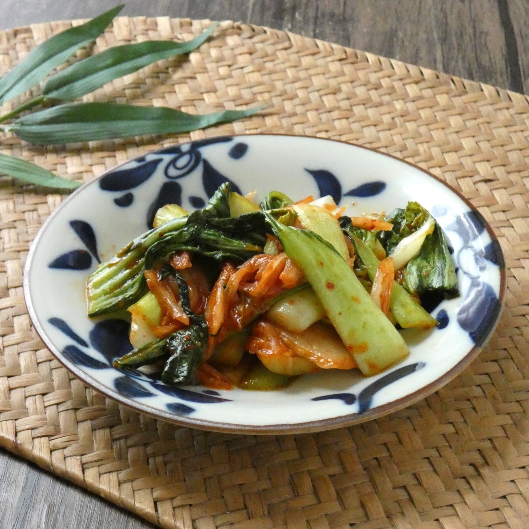 5分で完成！「チンゲン菜のキムチ炒め」